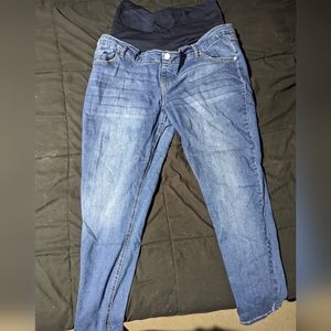 Maternity skinny jeans